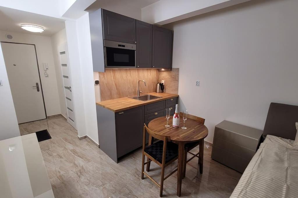 Luxusni Apartman Nedaleko Centra Прага Экстерьер фото